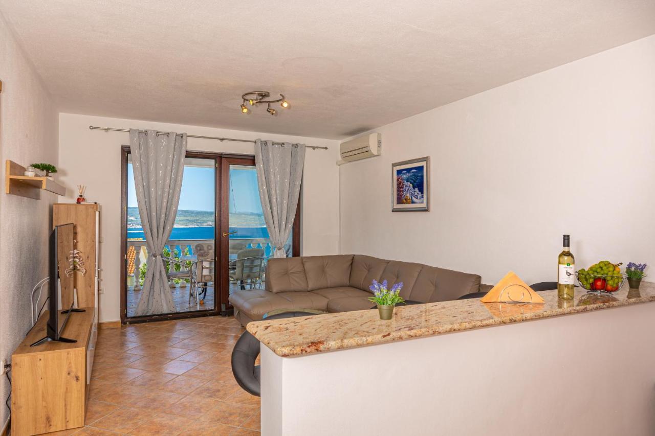 קריקווניצה Apartments Lacic 2 מראה חיצוני תמונה