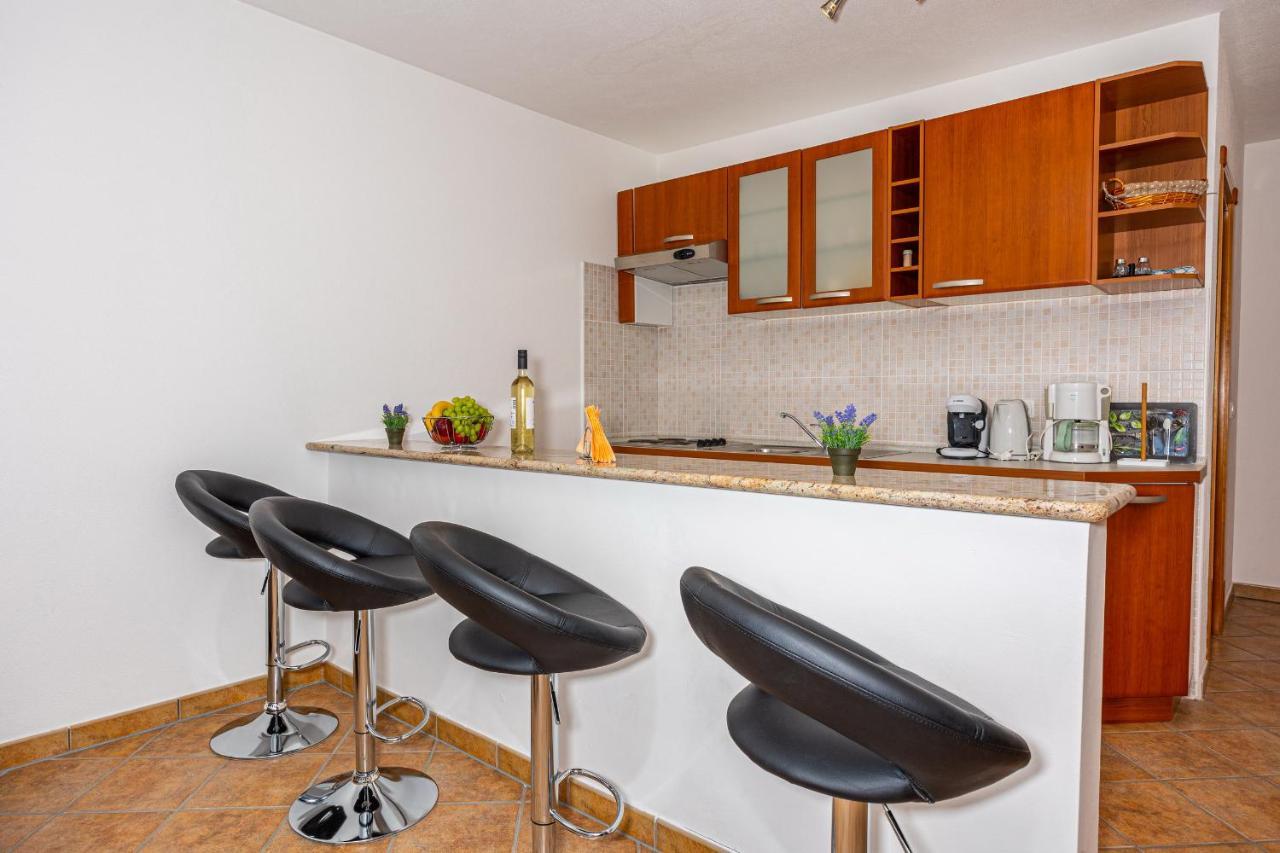 קריקווניצה Apartments Lacic 2 מראה חיצוני תמונה
