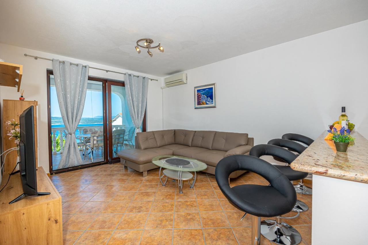 קריקווניצה Apartments Lacic 2 מראה חיצוני תמונה