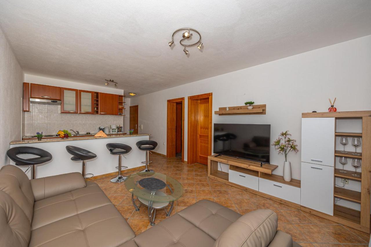 קריקווניצה Apartments Lacic 2 מראה חיצוני תמונה