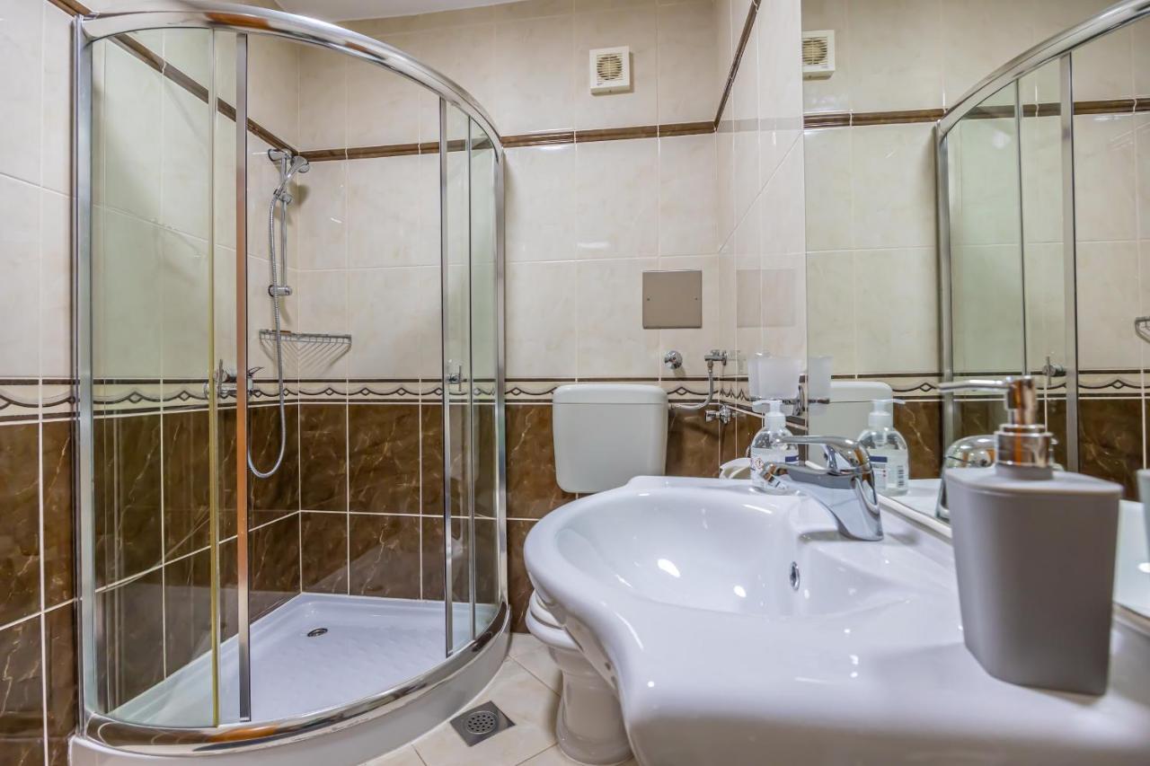 קריקווניצה Apartments Lacic 2 מראה חיצוני תמונה