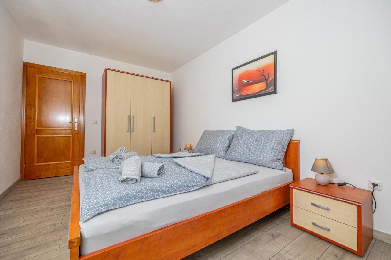 קריקווניצה Apartments Lacic 2 מראה חיצוני תמונה