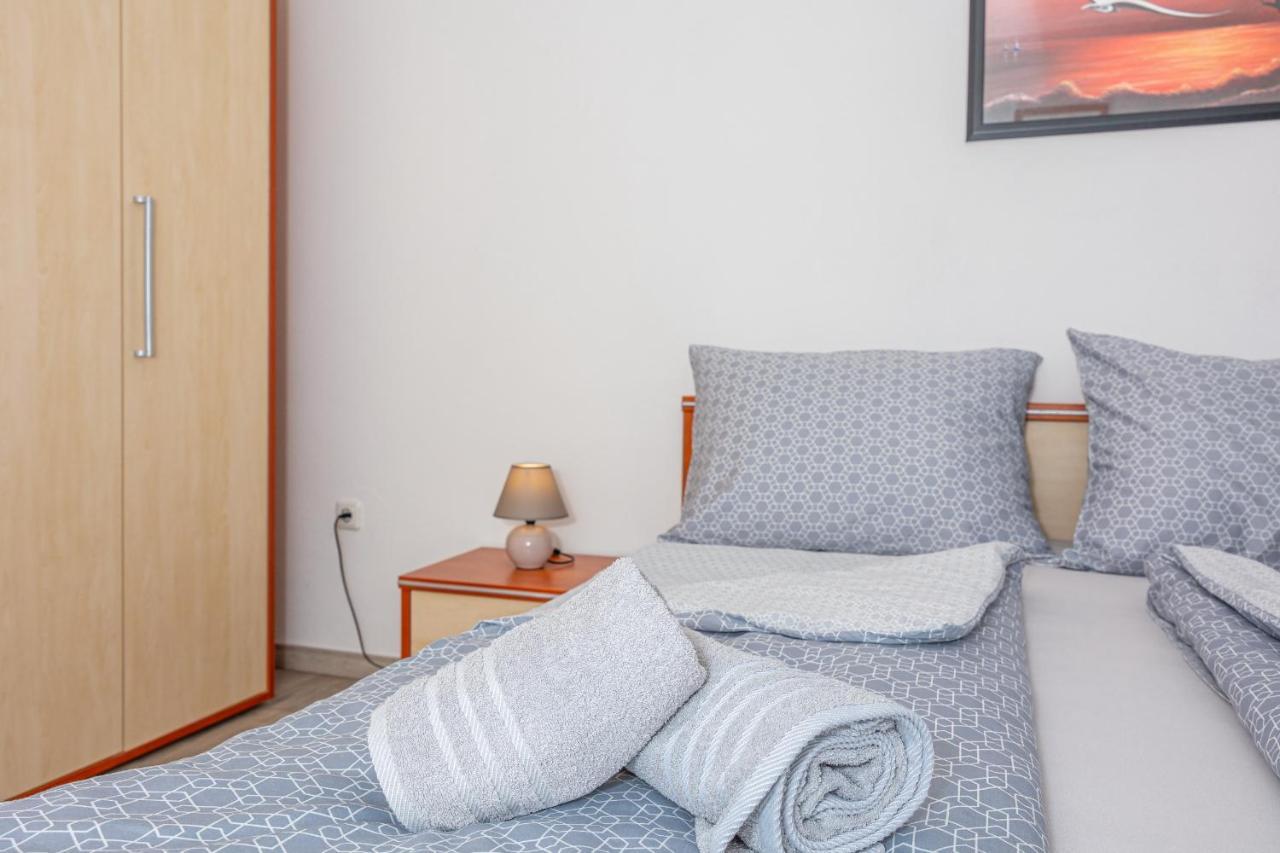 קריקווניצה Apartments Lacic 2 מראה חיצוני תמונה